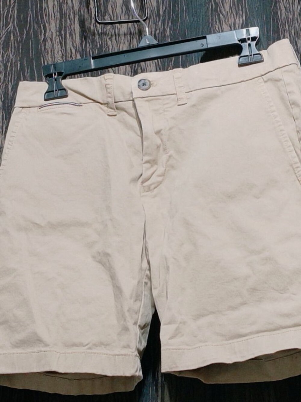 Tommy Hilfiger tan chino shorts Size 34